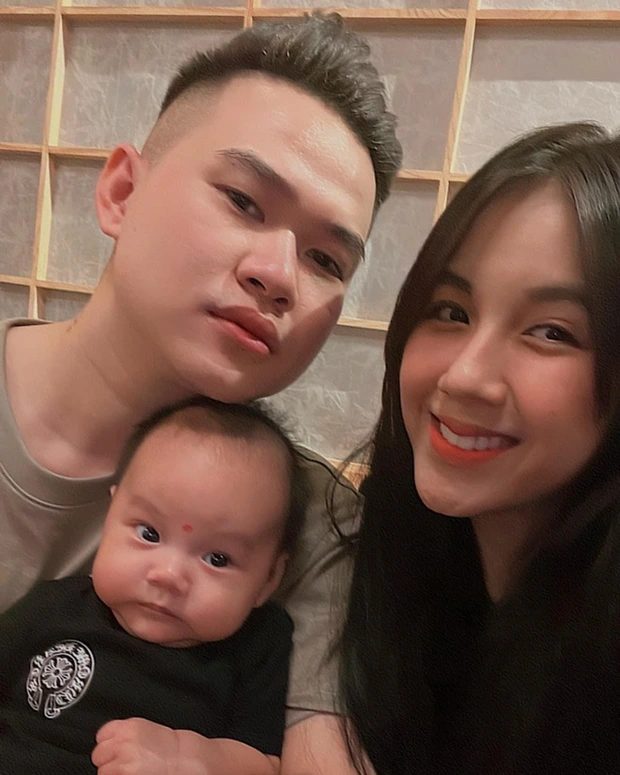 Rambo rạng rỡ khoe quý tử, Linh Ngọc Đàm bình luận khiến dân mạng bật cười? 511 4