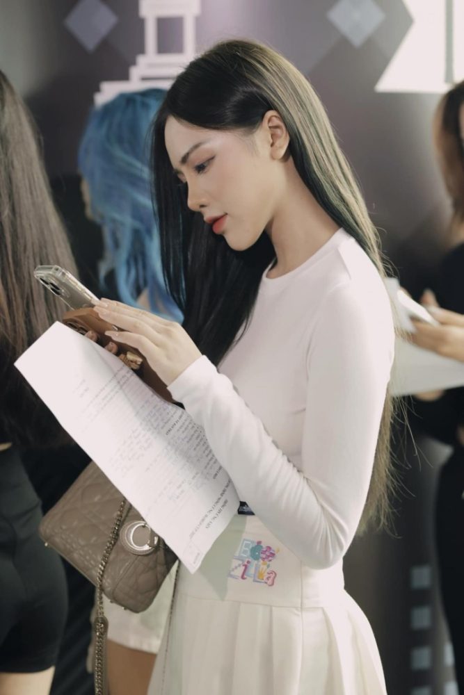 Hot girl 'Nóng cùng World Cup' Cao Trang tiết lộ bí quyết kiếm 150 triệu/tháng - Ảnh 6.