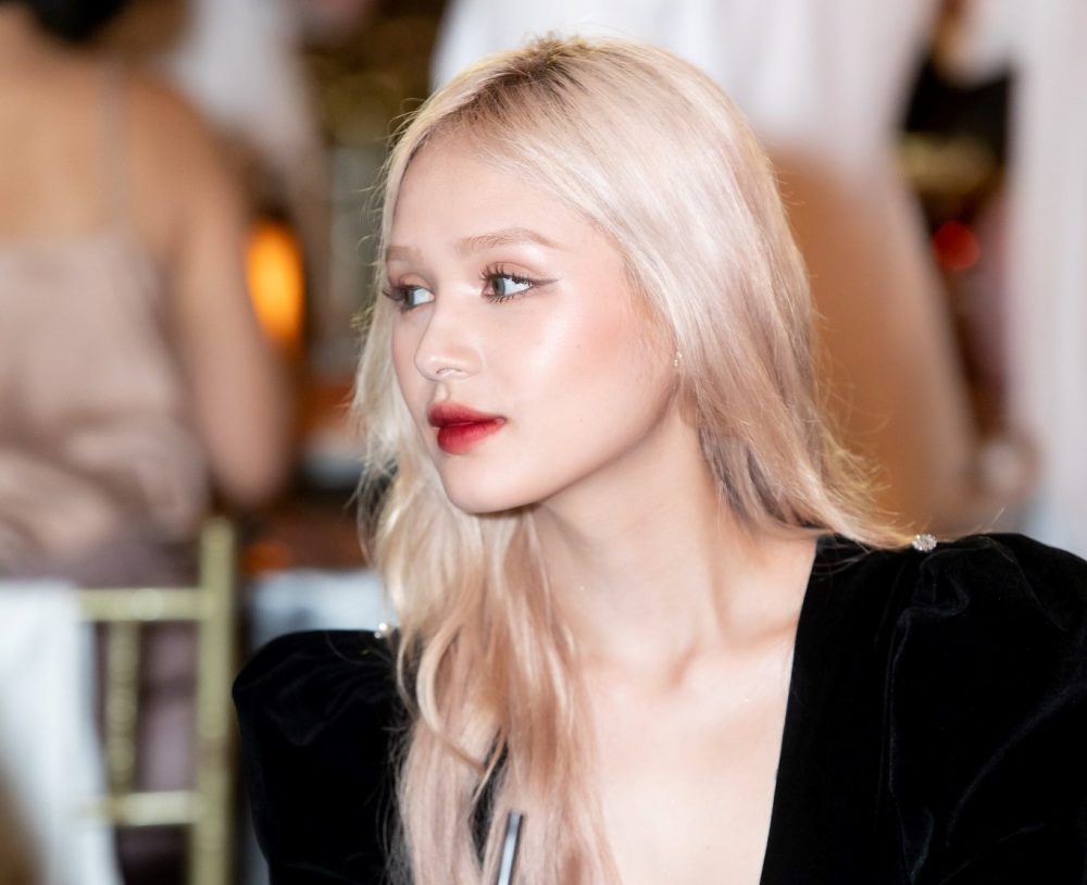 54-3 Xoài Non xinh đẹp lộng lẫy, khi đi ăn cưới Masew 54 3