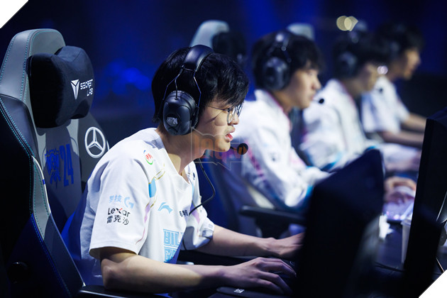 CKTG 2024: Dinh Cao LMHT Esports, T1 Chinh Thuc Vo Dich Hai Lan Lien Tiep, BLG Guc Nga 3 CKTG 2024: Đỉnh Cao LMHT Esports, T1 Chính Thức Vô Địch Hai Lần Liên Tiếp, BLG Gục Ngã 3