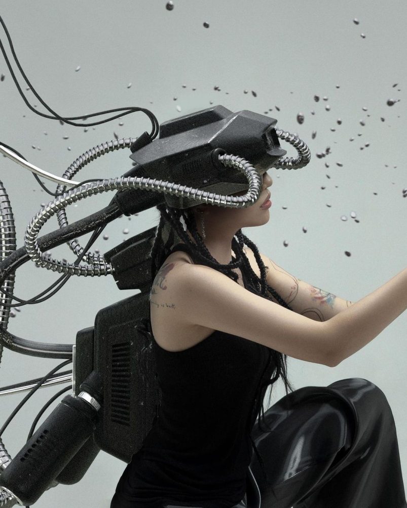 78-1 Bất ngờ Instagram gần 5 triệu follow của Linh Ngọc Đàm chỉ còn vài hình ảnh đen trắng 78 1