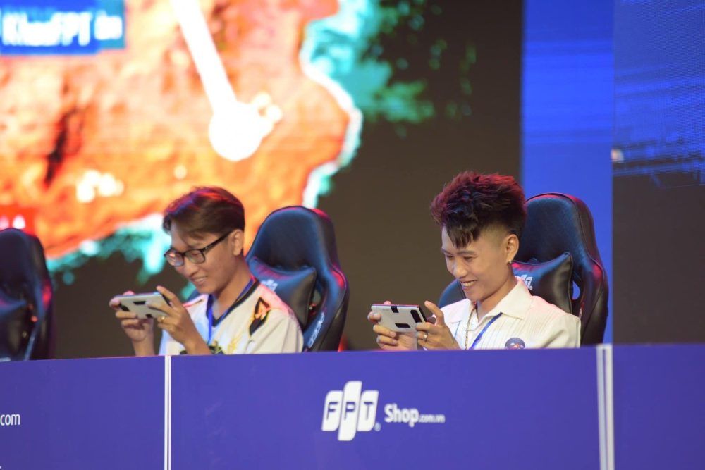 Khuấy động FPT Techday 2023, Đạt Villa cùng các tay to "cân" cả hội trường - Ảnh 3. Khuấy động FPT Techday 2023, Đạt Villa cùng các tay to "cân" cả hội trường - Ảnh 3.