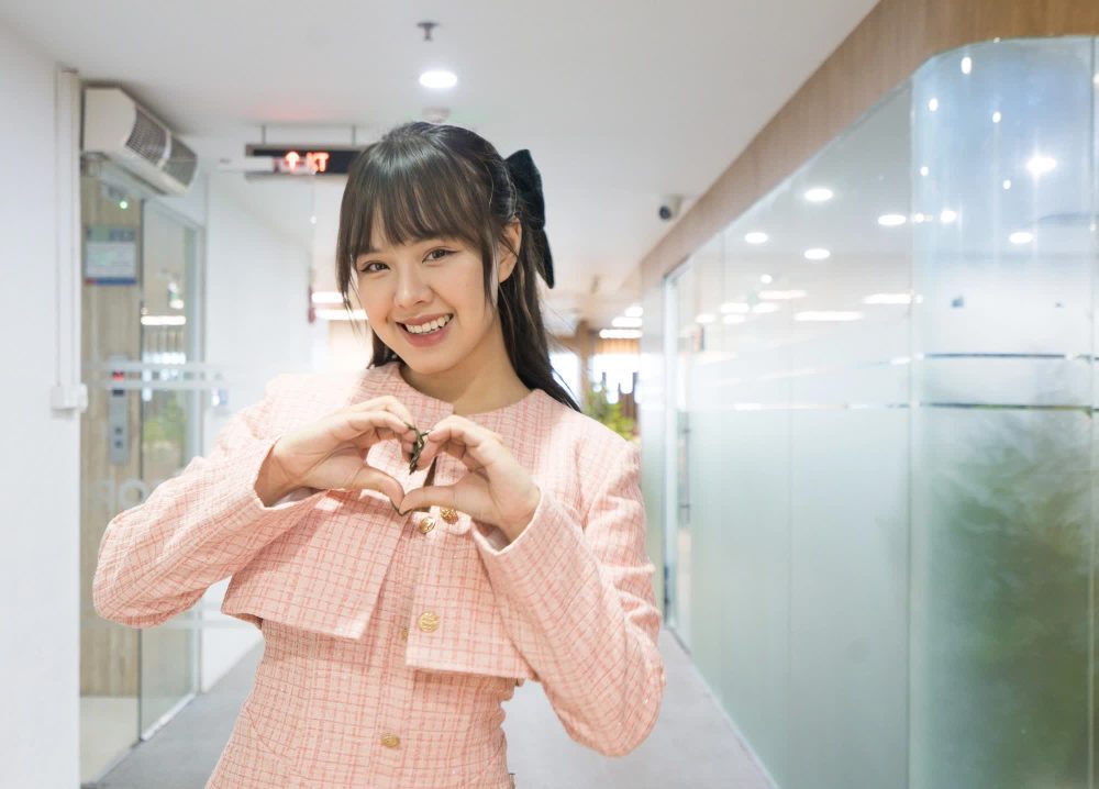 Độc quyền: MC Thảo Trang bật mí mối tình 'xuyên biên giới', hé lộ Bomman là 'ông tơ' - Ảnh 5. Độc quyền: MC Thảo Trang bật mí mối tình 'xuyên biên giới', hé lộ Bomman là 'ông tơ' - Ảnh 5.