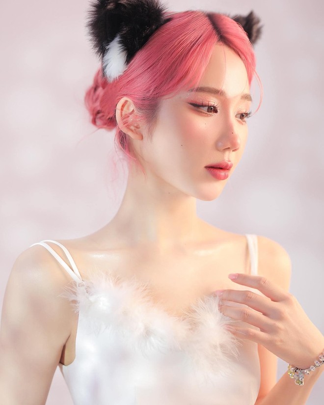 9-1645956759908534509134 Chọn ngày đặc biệt, các nữ streamer làng game Việt gây bất ngờ với hình tượng đáng nhớ 9 1645956759908534509134