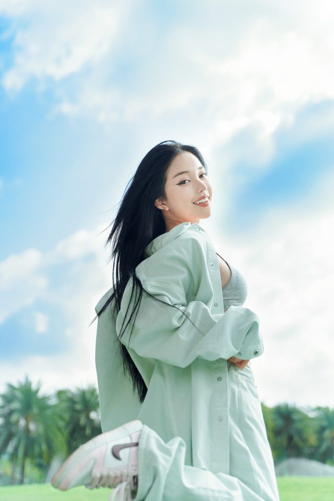 a3-1 Linh Ngọc Đàm xinh đẹp cùng nụ cười toả nắng chiếm trọn trái tim fan hâm mộ a3 1