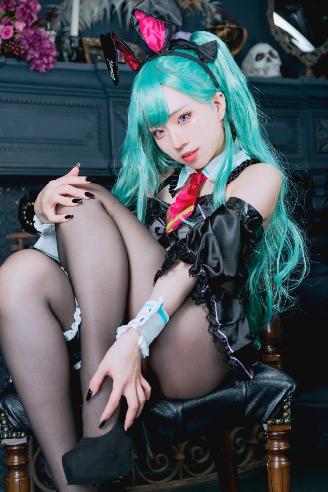 Ngắm nhìn bộ ảnh cosplay cực kỳ sexy, quyến rũ của cô nàng Ema Kurosaka a46