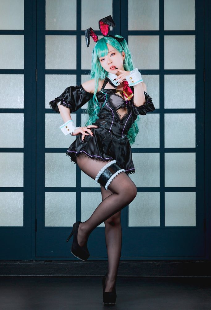 Ngắm nhìn bộ ảnh cosplay cực kỳ sexy, quyến rũ của cô nàng Ema Kurosaka a54