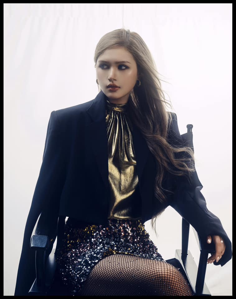 Xoài Non với phong cách thời trang cá tính khiến fan hâm mộ phải "trầm trồ" a7