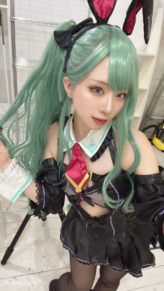Ngắm nhìn bộ ảnh cosplay cực kỳ sexy, quyến rũ của cô nàng Ema Kurosaka a81