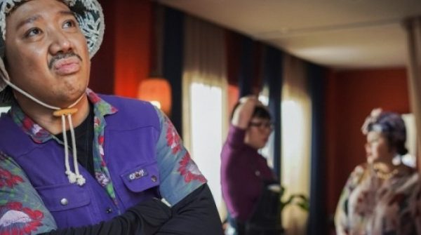 Trấn Thành mặc lòe loẹt trong phim Tết adt1731634710 tranthanhbothubaothu1jpg 17315 3585 anh cat 3 2 auto cropjpg