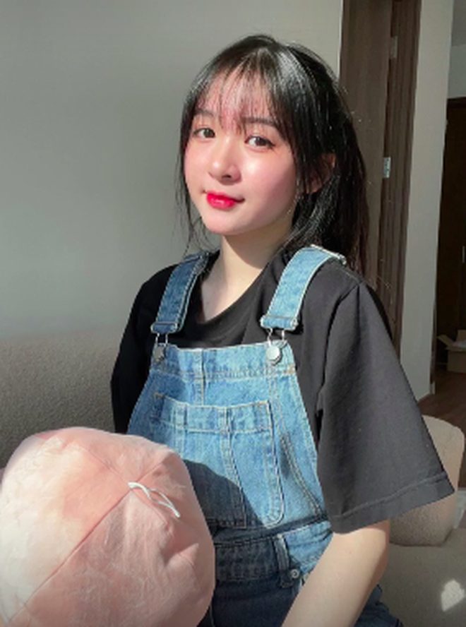 anh-chup-man-hinh-2022-02-22-luc-090241-1645496658841756942568 Vắng bóng trên mạng xã hội, bạn gái ADC stress suốt quãng thời gian dài? anh chup man hinh 2022 02 22 luc 090241 1645496658841756942568