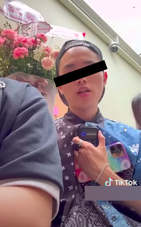 TikToker tìm đến review Sà Bì Chưởng, Độ Mixi: 'Sợ nhiều hơn là muốn!' - Ảnh 1. TikToker tìm đến review Sà Bì Chưởng, Độ Mixi: 'Sợ nhiều hơn là muốn!' - Ảnh 1.