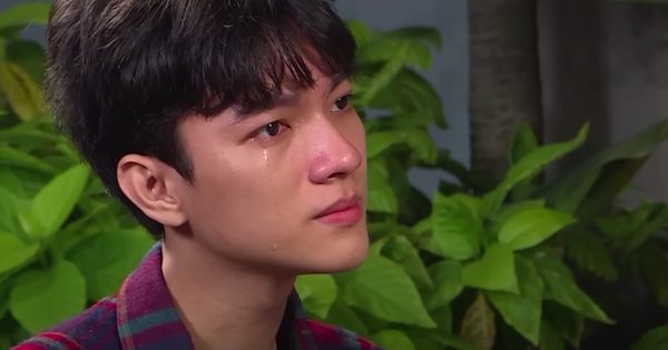 Streamer 2 triệu follow bật khóc vì kỷ niệm trộm tiền của mẹ ngồi 'cắm net' avatar1676455835185 16764558354861338364893png