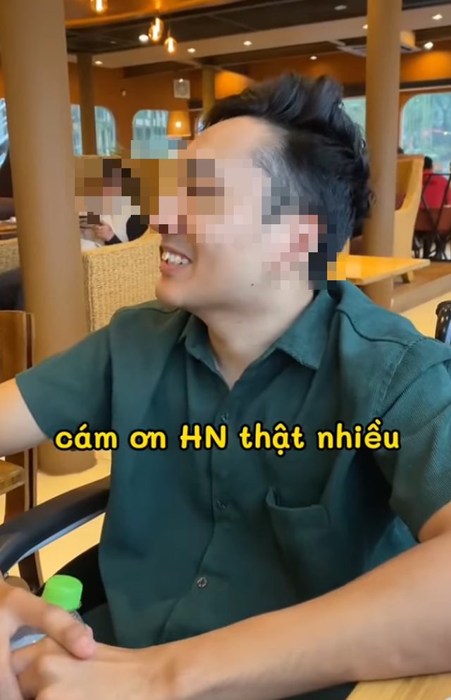 Vụ TikToker nổi tiếng đăng đàn "khóc than" bị đối xử tệ ở quán phở, tổ "check var" tìm ra bằng chứng khó tin - Ảnh 3. Vụ TikToker nổi tiếng đăng đàn "khóc than" bị đối xử tệ ở quán phở, tổ "check var" tìm ra bằng chứng khó tin - Ảnh 3.