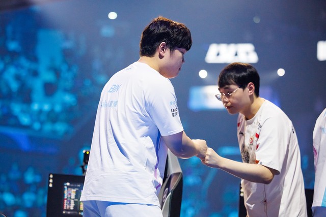 BLG là đội tuyển BLG là đội tuyển