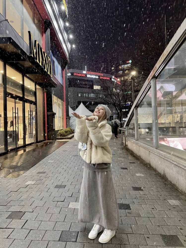 Xoài Non hoá nữ thần xinh đẹp nhận được "cơn mưa" lời khen từ cộng đồng mạng c6