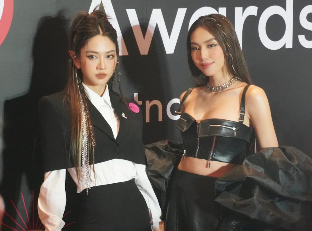 Lê Bống khoe ảnh với thần thái "cực ngầu" tại TikTok Awards 2022 d21 3