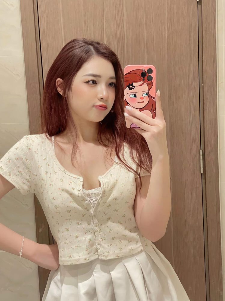 MC Phương Thảo xinh đẹp cùng thần thái sang chảnh chiếm trọn trái tim cộng đồng mạng d24