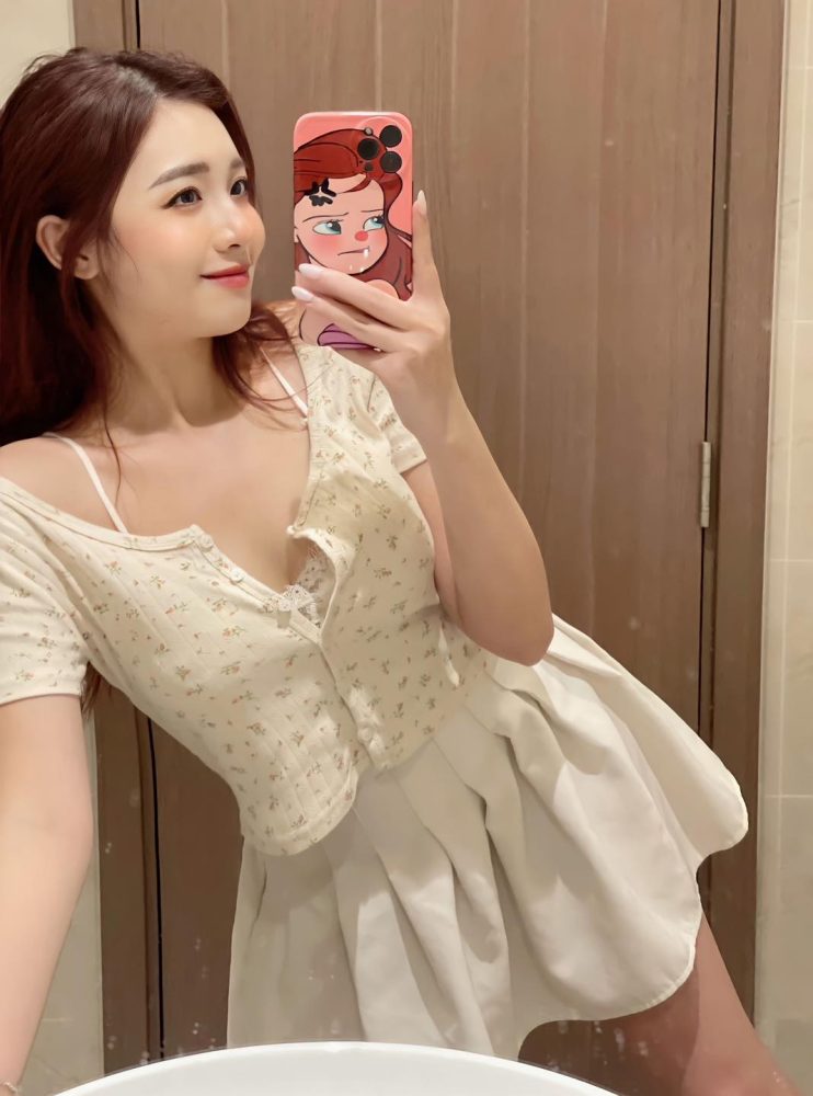 MC Phương Thảo xinh đẹp cùng thần thái sang chảnh chiếm trọn trái tim cộng đồng mạng d34 2