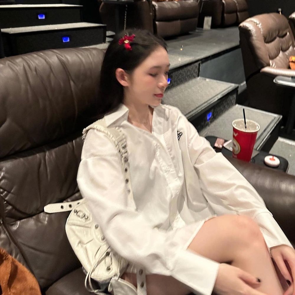 d34 Kim Chung Phan hoá nàng thơ xinh đẹp khiến cộng đồng mạng "rạo rực trong lòng" d34