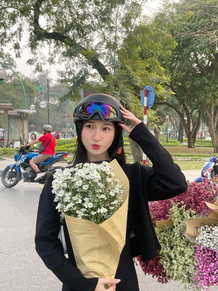 d4-4 Ngắm nhìn nhan sắc đời thường trong trẻo, nền nã của Á hậu Phương Nhi d4 4