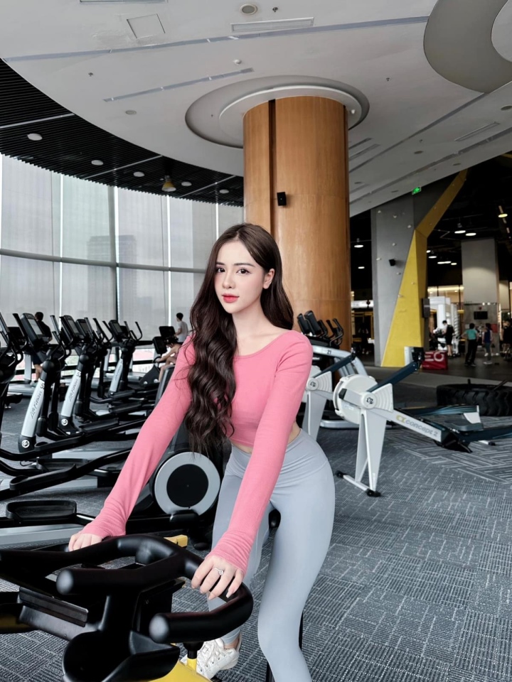 Hot girl 'Nóng cùng World Cup' Cao Trang tiết lộ bí quyết kiếm 150 triệu/tháng - Ảnh 3.