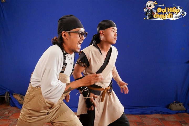 Anh Phan trở thành Thánh Chạy và phát quà cực nhiều trong Đại Hiệp Chạy Đi Anh Phan trở thành Thánh Chạy và phát quà cực nhiều trong Đại Hiệp Chạy Đi