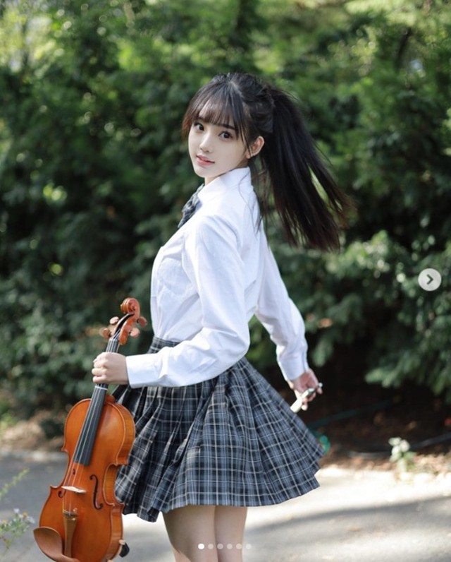 "Nữ thần" boxing xả vai: Cận cảnh mặt đẹp như búp bê, eo thon, dáng nuột - Ảnh 2.