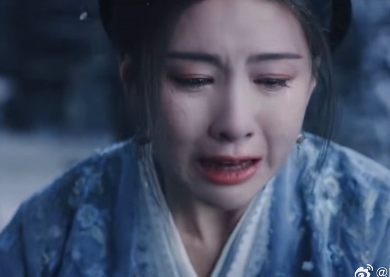 Nữ thần sắc đẹp ê chề vì cảnh khóc xấu hết hồn, diễn xuất thảm họa kéo tụt nhan sắc thần tiên- Ảnh 2. Nữ thần sắc đẹp ê chề vì cảnh khóc xấu hết hồn, diễn xuất thảm họa kéo tụt nhan sắc thần tiên- Ảnh 2.