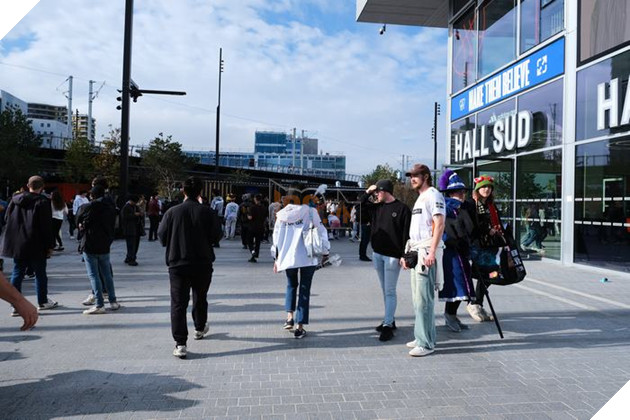 CKTG 2024: Bau Khong Khi Cuong Nhiet Cho Tran Ban Ket Mo Man Giua BLG va WBG 16 CKTG 2024: Bầu Không Khí Cuồng Nhiệt Cho Trận Bán Kết Mở Màn Giữa BLG và WBG 16