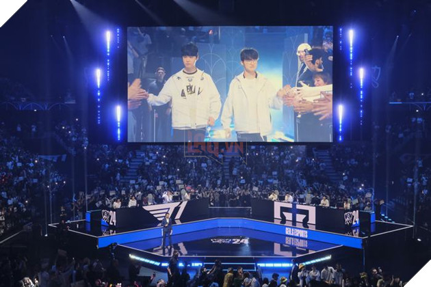 CKTG 2024: T1 Giu Vung Phong Do, Gianh Thang Loi Quan Trong Truoc Gen.G 4 CKTG 2024: T1 Giữ Vững Phong Độ, Giành Thắng Lợi Quan Trọng Trước Gen.G 4