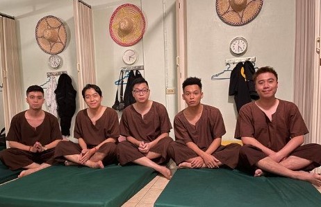 Độ Mixi và đồng đội cosplay "Tình người duyên ma" khiến fan hâm mộ phải bật cười e1 ba a3nh 1 jpg 6