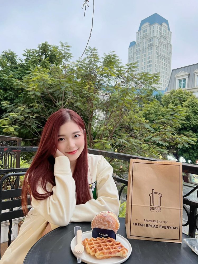 MC Phương Thảo với thần thái xinh đẹp chiếm trọn trái tim game thủ Liên Quân Mobile e31 3