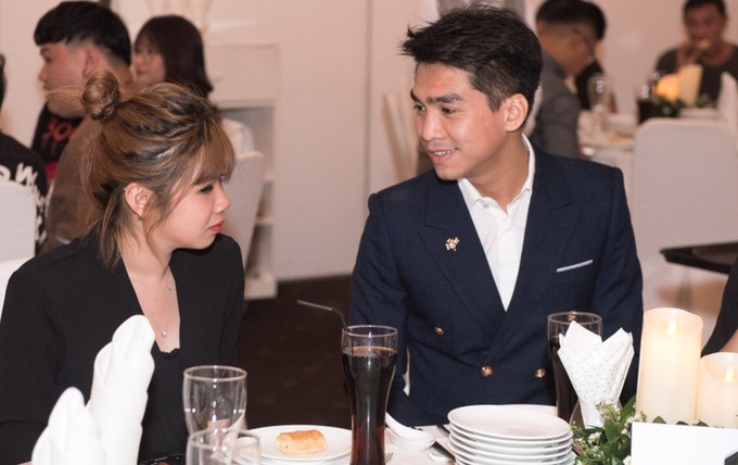 Vừa xôn xao tin PewPew sắp cưới, ViruSs lập tức có động thái hé lộ tình trạng của bạn thân e4 6