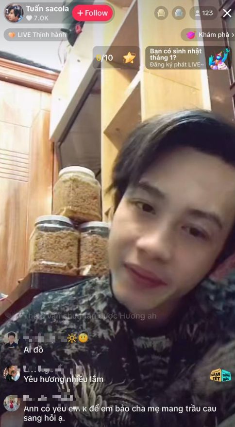 Huyền thoại "tỏ tình với em Hương" tái xuất mạng xã hội sau 10 năm - Ảnh 3. Huyền thoại "tỏ tình với em Hương" tái xuất mạng xã hội sau 10 năm - Ảnh 3.