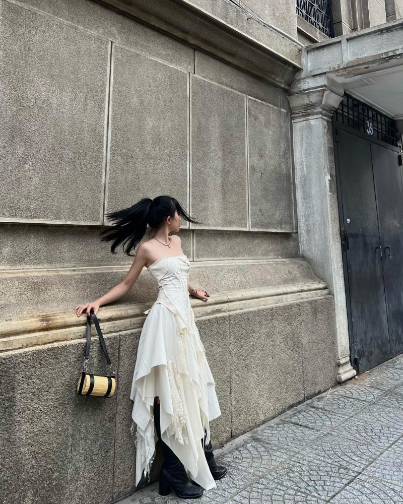 Linh Ngọc Đàm khoe dáng nuột, eo thon khiến fan hâm mộ "trầm trồ" khen ngợi f3 2