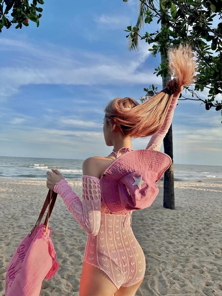 Xoài Non khoe body "cực cháy" trong bộ bikini khiến dân mạng "đứng ngồi không yên" f32 2