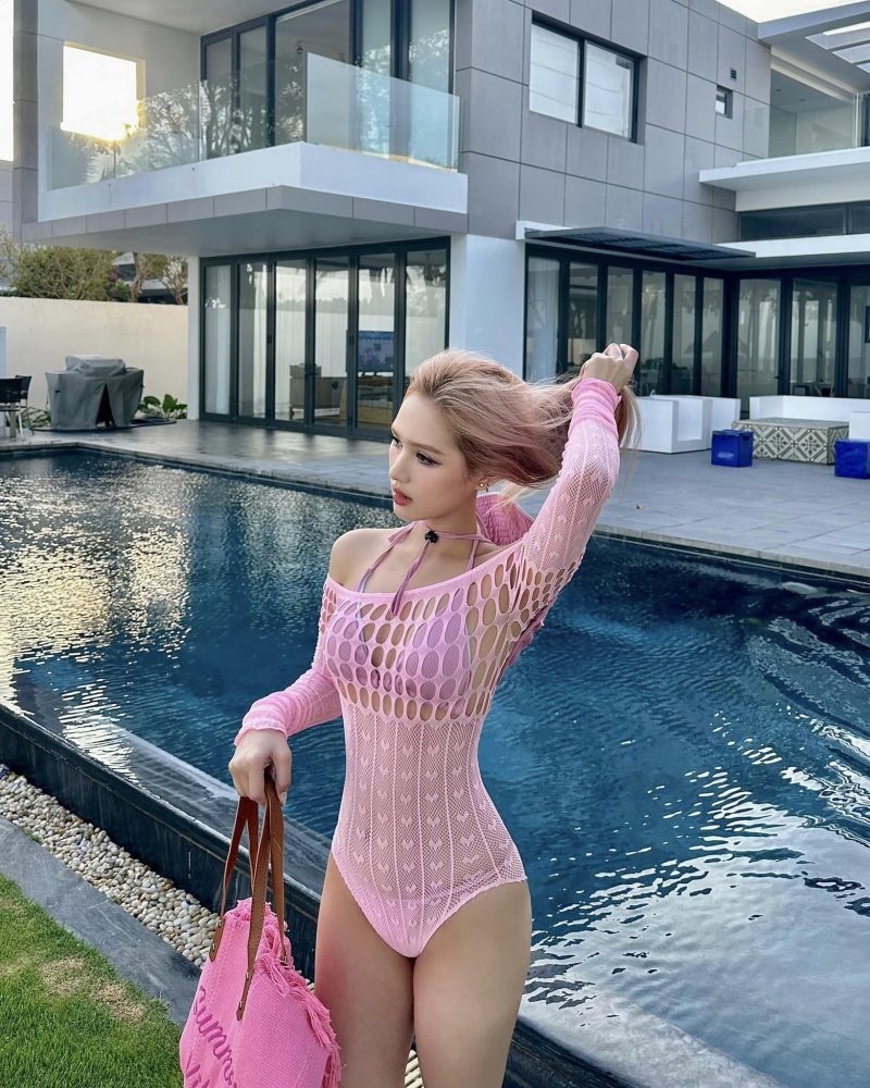 Xoài Non khoe body "cực cháy" trong bộ bikini khiến dân mạng "đứng ngồi không yên" f42 1