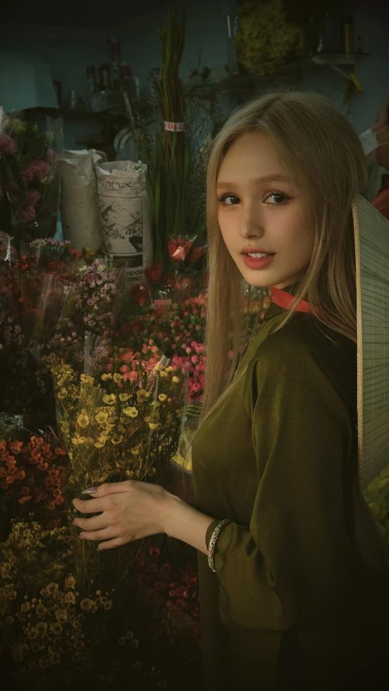 g6-3 Xoài Non yêu kiều, duyên dáng trong bộ váy dài truyền thống g6 3