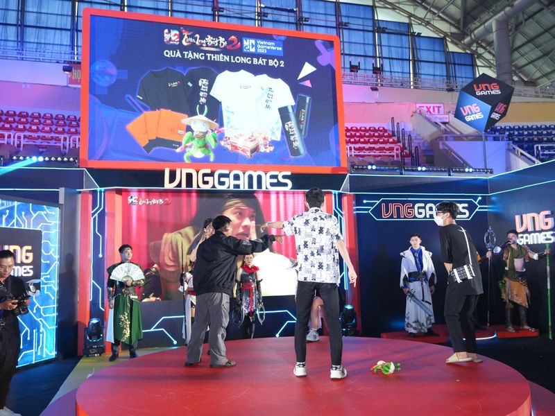 gamehubvn-tlbb2vng-do-bo-vietnam-gameverse-2023-thu-hut-dong-dao-nguoi-choi-tham-gia-7 TLBB 2 VNG đổ bộ Vietnam Gameverse 2023 thu hút đông đảo người chơi tham gia gamehubvn tlbb2vng do bo vietnam gameverse 2023 thu hut dong dao nguoi choi tham gia 7