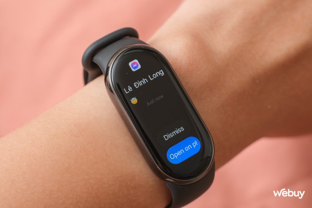 genk-xiaomi-band-8-28-1682406103899377360367-1682410934060-1682410934546844461298 Trên tay Xiaomi Band 8 tại VN: Thiết kế không đổi nhưng nâng cấp dây đeo, có màn hình 60Hz, pin 16 ngày, giá từ 850.000 đồng genk xiaomi band 8 28 1682406103899377360367 1682410934060 1682410934546844461298