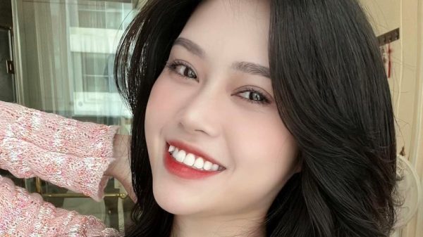 Thuỷ Tiên với nụ cười tỏa nắng chiếm trọn trái tim game thủ 30 Thuỷ Tiên với nụ cười tỏa nắng chiếm trọn trái tim game thủ hjjjjpg