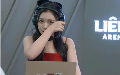 MC Phương Thảo khóc nức nở vì hạnh phúc khi V Gaming giành chiến thắng tại AIC 2022 27 MC Phương Thảo khóc nức nở vì hạnh phúc khi V Gaming giành chiến thắng tại AIC 2022 hkjpg