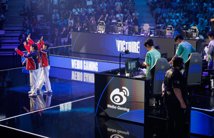 Khoảnh khắc "đáng tiền" nhất Tứ kết đầu tiên của CKTG 2024, không hề thuộc về trận đấu hlvdaeny cktg2024 4 1729223180603476584192 38 0 601 900 crop 1729224539637670488013png