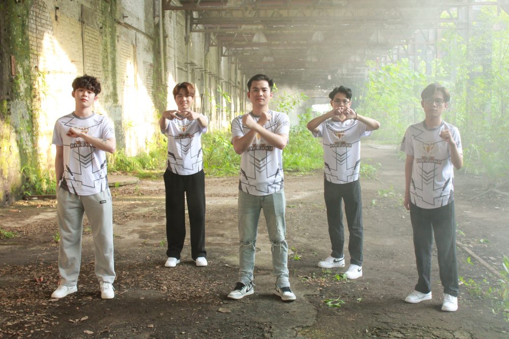 Độc quyền: Hé lộ hình ảnh thú vị của tuyển thủ Việt trong những ngày không thi đấu tại PMSL - Ảnh 1.