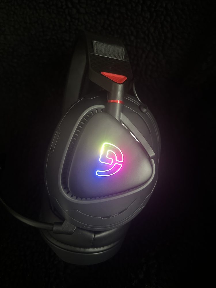 Fuhlen ra mắt thêm một chiếc tai nghe mới, mức giá cực dễ chịu ngay trước dịp Tết 2024- Ảnh 1.