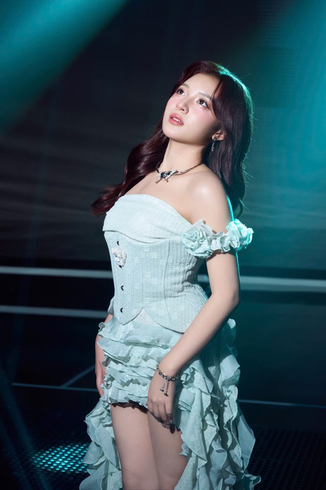 Xinh như búp bê, MC Phương Thảo hút mọi ánh nhìn ngày Chung kết Liên Quân Mobile- Ảnh 6. Xinh như búp bê, MC Phương Thảo hút mọi ánh nhìn ngày Chung kết Liên Quân Mobile- Ảnh 6.