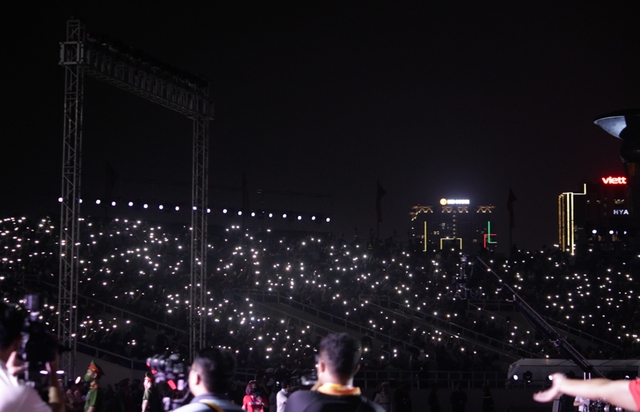 SEA Games 31 chính thức khai mạc, hé lộ sân khấu hoành tráng của 2 bộ môn Esports đầu tiên - Ảnh 7. SEA Games 31 chính thức khai mạc, hé lộ sân khấu hoành tráng của 2 bộ môn Esports đầu tiên - Ảnh 7.