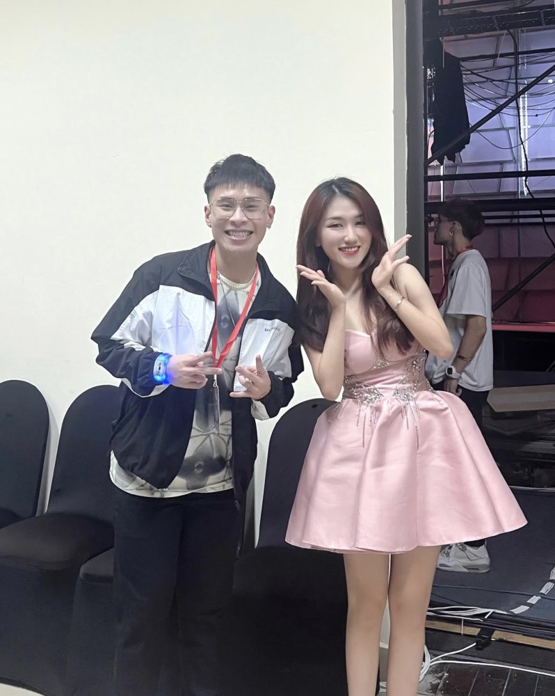 img9468-16807459688931677116182-1680751591118-16807515912631430832205 Xuất hiện trên sân khấu của Độ Mixi, hot girl Valorant bỗng chốc bối rối vì lượng tương tác 'khủng' img9468 16807459688931677116182 1680751591118 16807515912631430832205