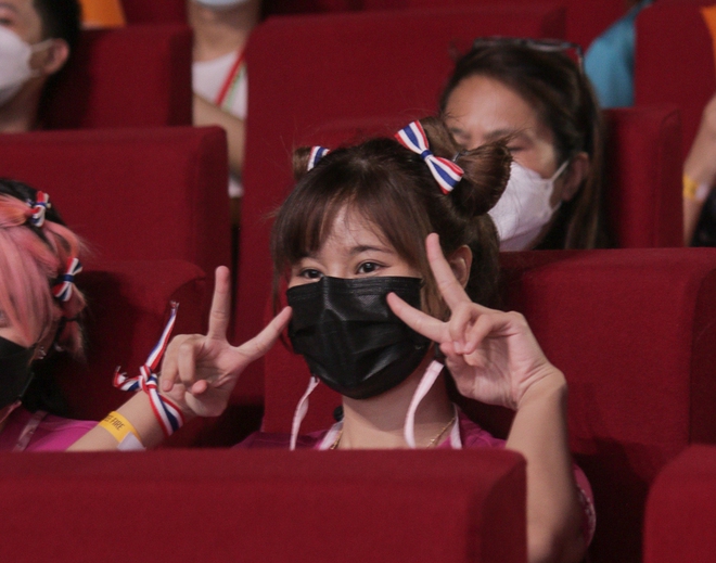 img9581-16524460408601693343530 Hai đại diện Free Fire Việt Nam quyết tâm thay đổi thứ hạng sau ngày thi đấu đầu tiên, fan tích cực "truyền nhiệt"! img9581 16524460408601693343530